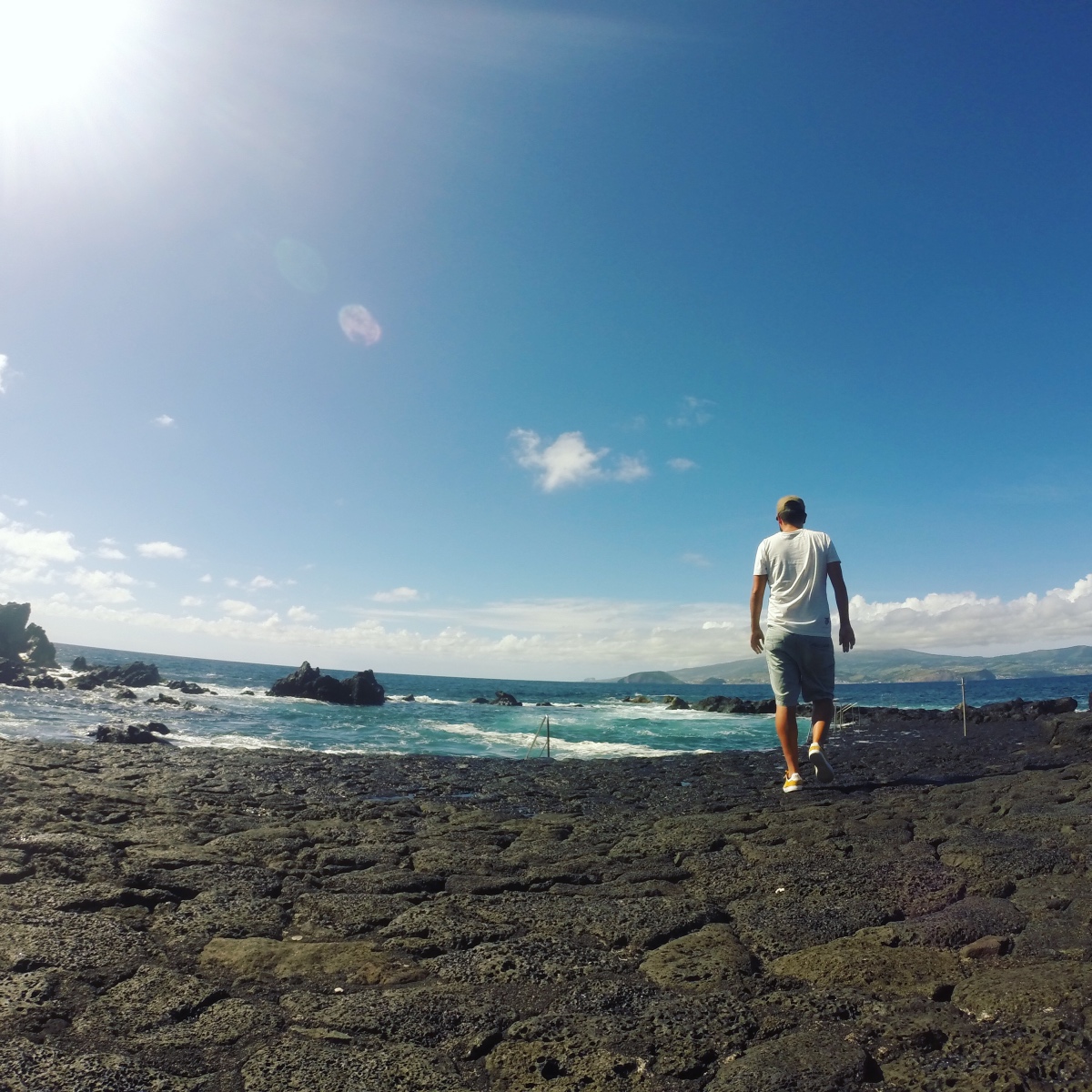 Ilha do Pico – baleias, vinhas e túneis lávicos
